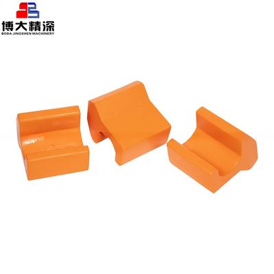 Χρωμικό περιστροφέας Assy MM0407480 για θραυστήρα RC840 VSI θραυστήρα Τμήματα φθοράς και πλάκα τροφοδότησης